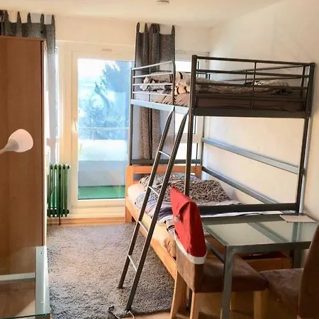 Apartment Comfortable Apartment, Next To University, Wifi Free Parking *
