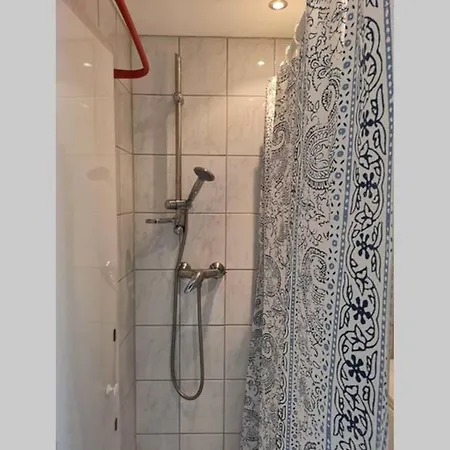 Apartment Comfortable Apartment, Next To University, Wifi Free Parking